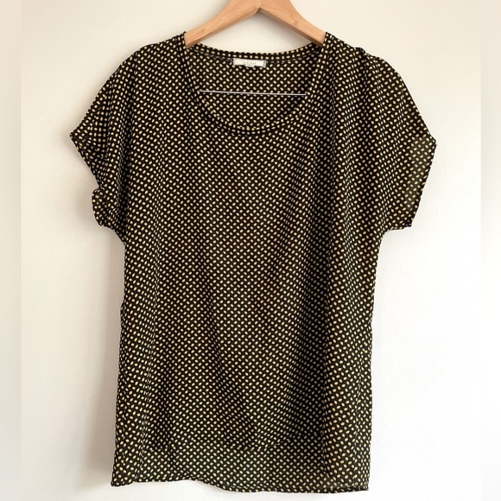 Pleione Women’s Blouse Top Shirt Short Sleeve  Small Black Yellow Pullover.‎
